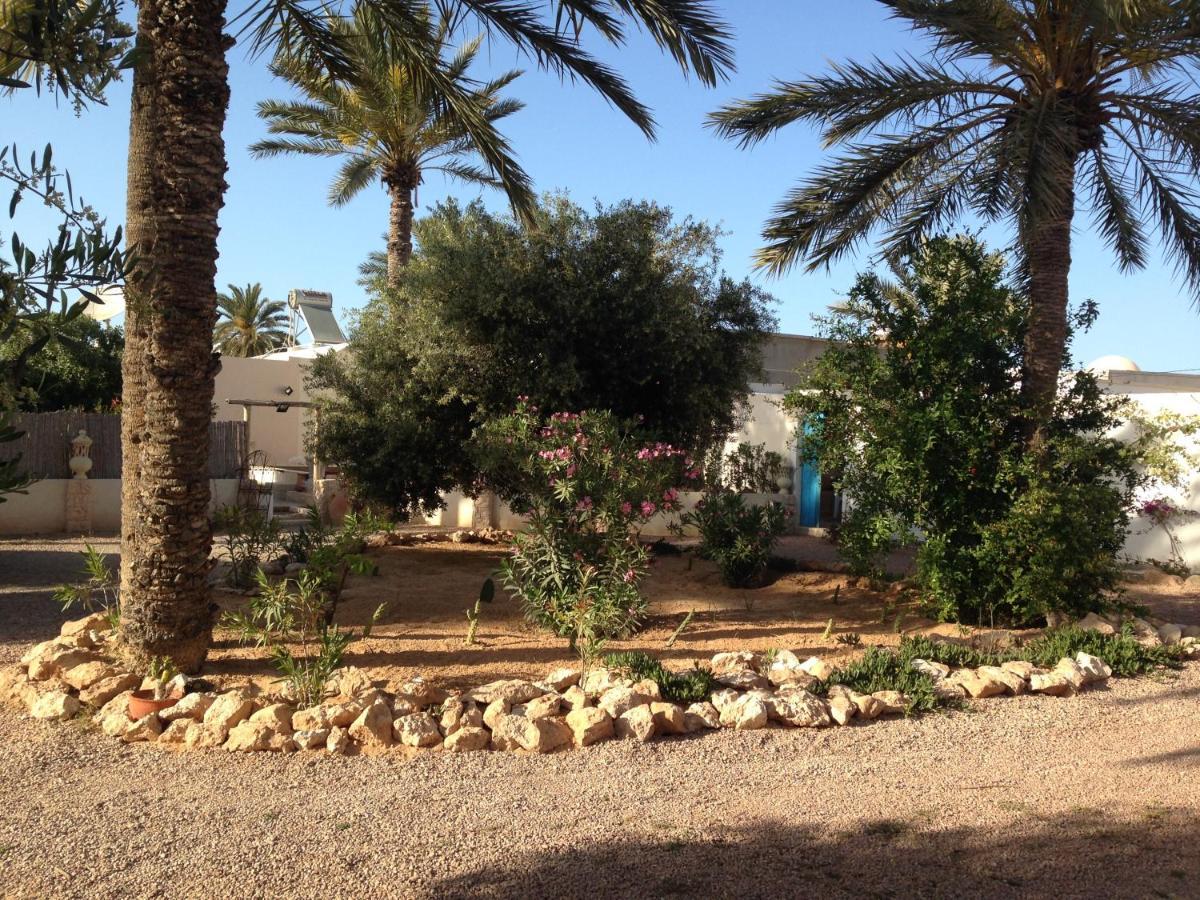 ミドゥン Djerbahouchヴィラ エクステリア 写真